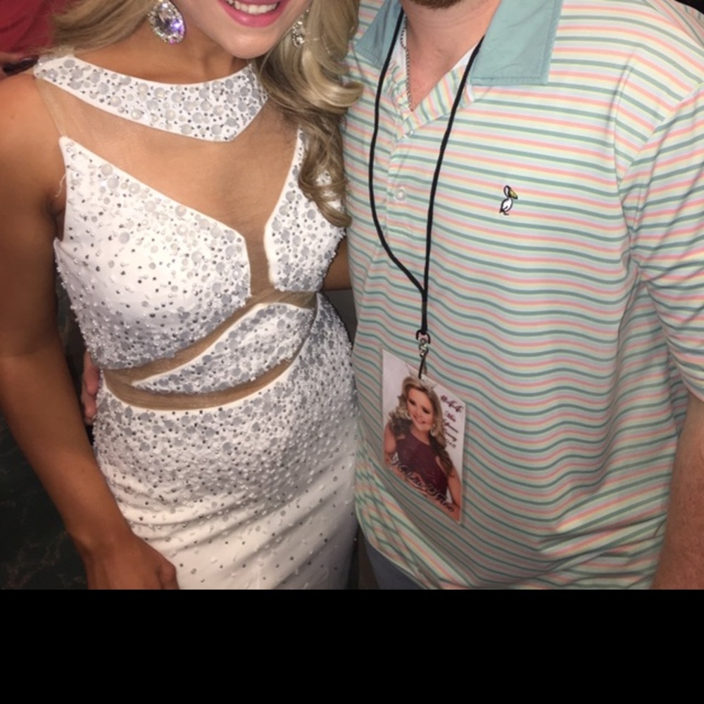 White Sherri Hill cocktail